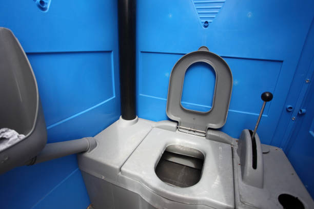 Best Porta potty delivery and setup  in Rialto, CA